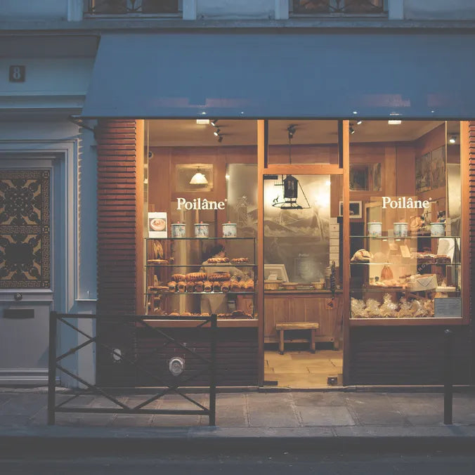 Façade historique de la boulangerie Poilâne au 8 rue du Cherche-Midi, Saint-Germain-des-Prés à Paris