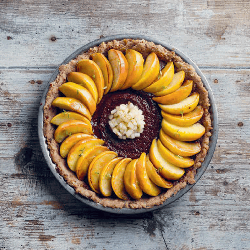 Fond de tarte cru au pain, garniture aux trois pommes