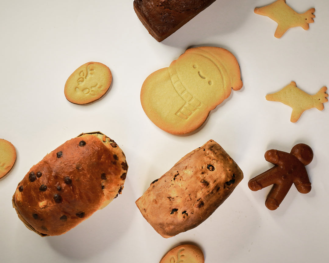  CHOCOLATE-FILLED BISCUIT BARS