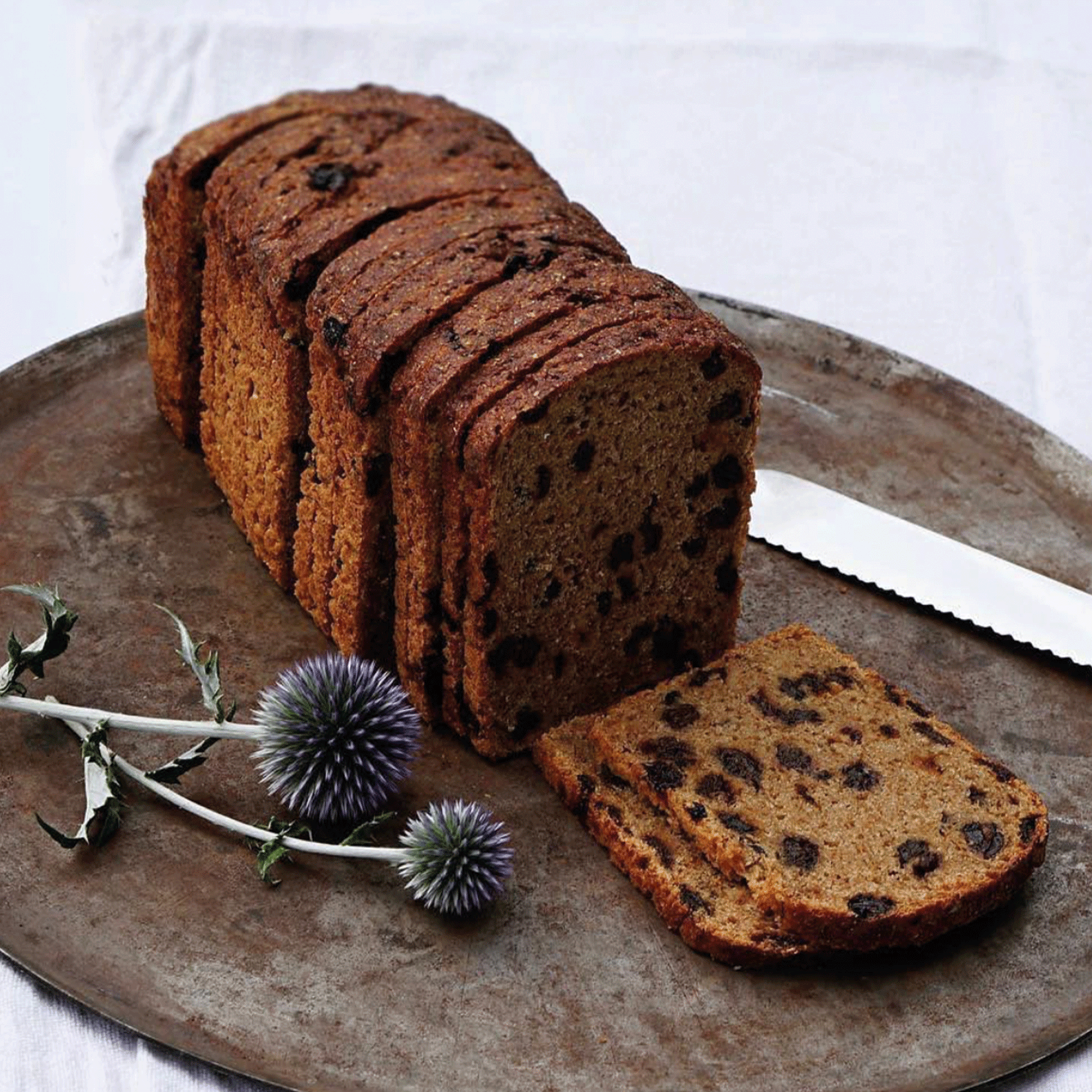 Rye and current bread Poilâne